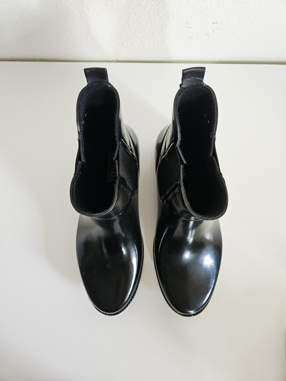 Michael Kors Women's Black Gloss Chelsea Rain Boots - Picture 2 of 7